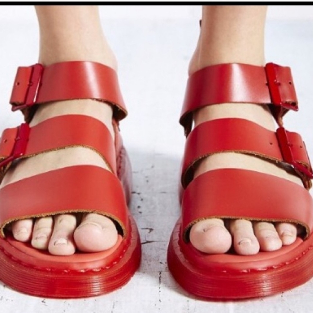 Doc Martens Gryphon Sandals Size 8